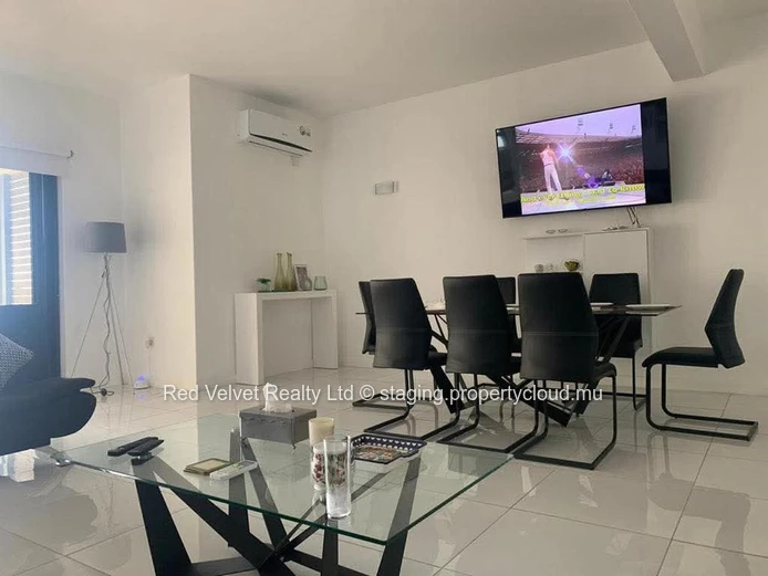Luxurious Beachfront 3-Bedroom Apartment for Rent in Flic en Flac  