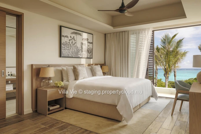 Belle Mare - Sublime 4 bedroom villa with sea access