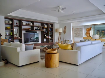 4 Bedroom Villa