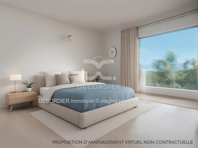 Penthouse located in a secure residence with a sea view rooftop