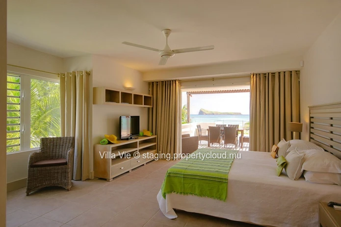 Cap Malheureux - Magnificent penthouse on the beachfront