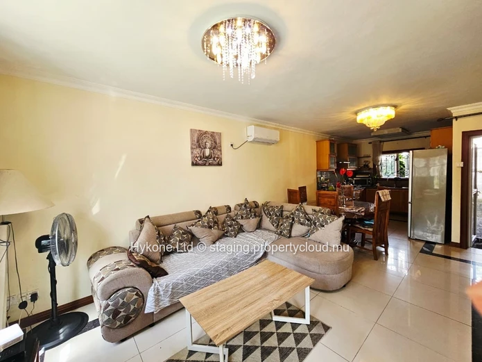 Duplex For Rent In Trou aux Biches
