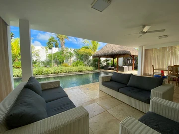 4 Bedroom Villa