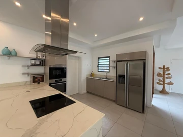 4 Bedroom Villa