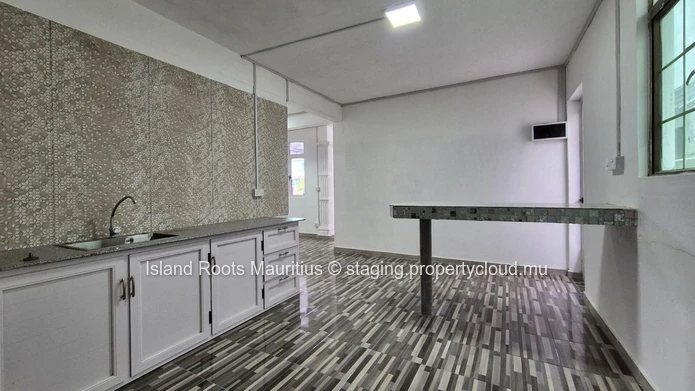 Immeuble de 6 appartements situé à Triolet