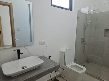 5 Bedroom Villa
