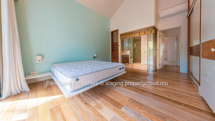 Live the Marina Lifestyle – 3-Bedroom Townhouse with Plunge Pool & Private Mooring
