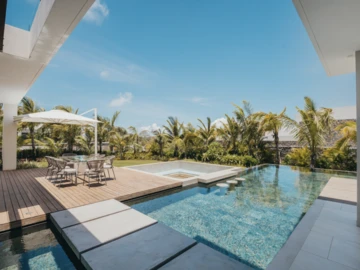 5 Bedroom Villa