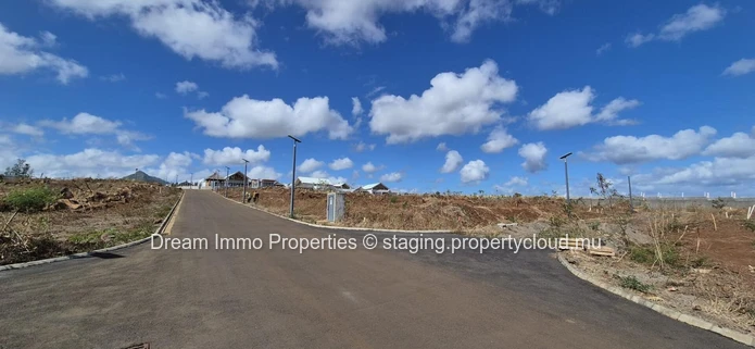 Walking Distance To The Beach! Residential Lands Very Close To The Sea In Albion – Mauritius