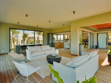 4 Bedroom Villa