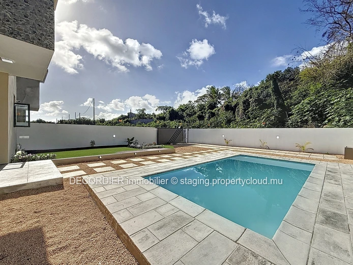 Modern villa with pool in a peaceful setting – Off-Plan sale