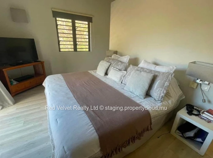 Luxurious Beachfront Villa for rent in Riviere Noire - Rs 150,000/Month (Negotiable)