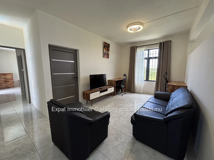 Villa Familiale Avec Piscine Sécurisée À Grand Baie – Environnement Calme