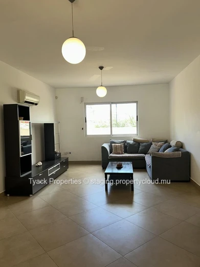 Charming 3-Bedroom RES Villa with Pool Near the Beach – Pointe aux Piments