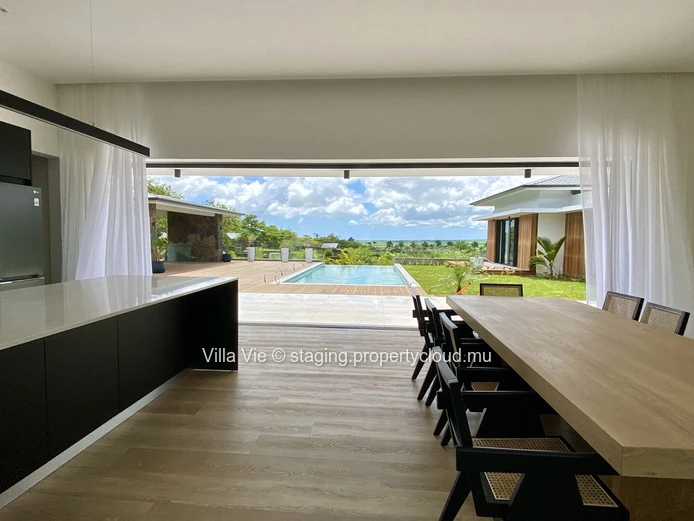 Belle Vue - Très belle maison neuve et moderne de 4 chambres avec piscine à débordement