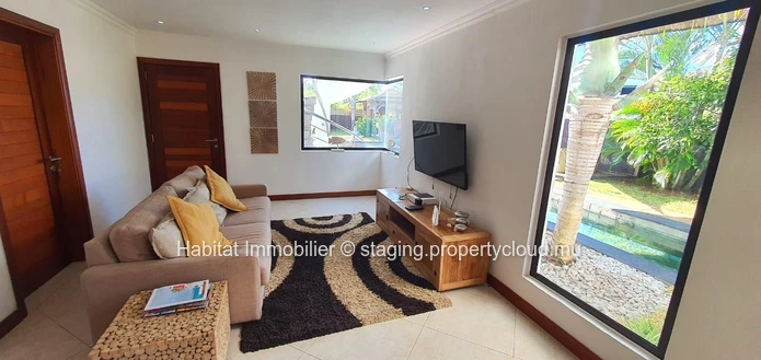 FOR SALE - sumptuous furnished and equipped single storey contemporary villa of 267 m2