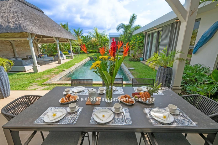 Grand Baie - Beautiful 4-bedroom en-suite villa, pool and gazebo