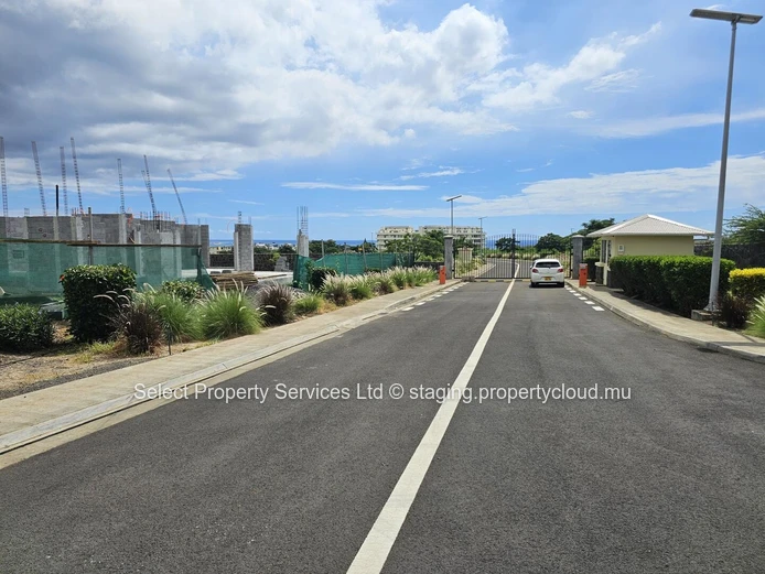 For Sale: 3-Bedroom Contemporary Villa in Les Jardins D’Anna Phase 2, Flic en Flac