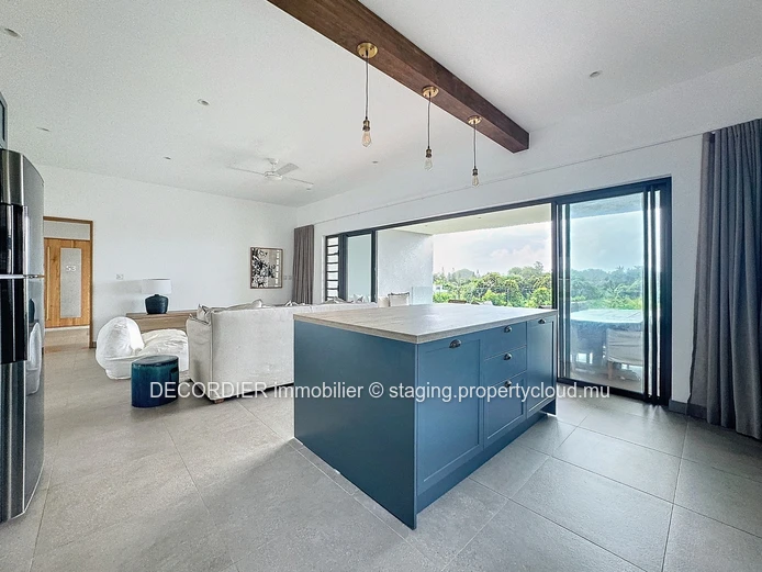 Elegant furnished flat with sea view in Saint Antoine