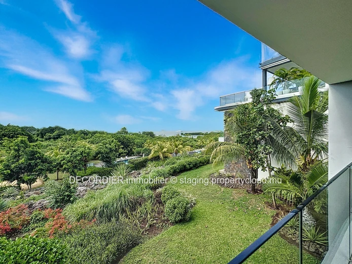 Elegant furnished flat with sea view in Saint Antoine