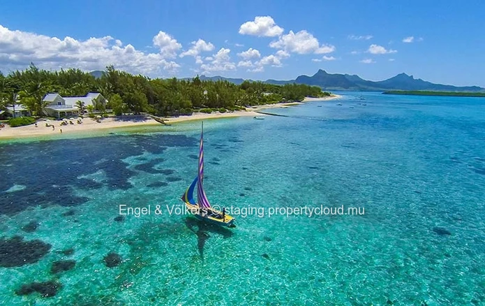 Coastal Luxury with Authentic Villas in an Estate with Beach Access