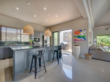 4 Bedroom Villa