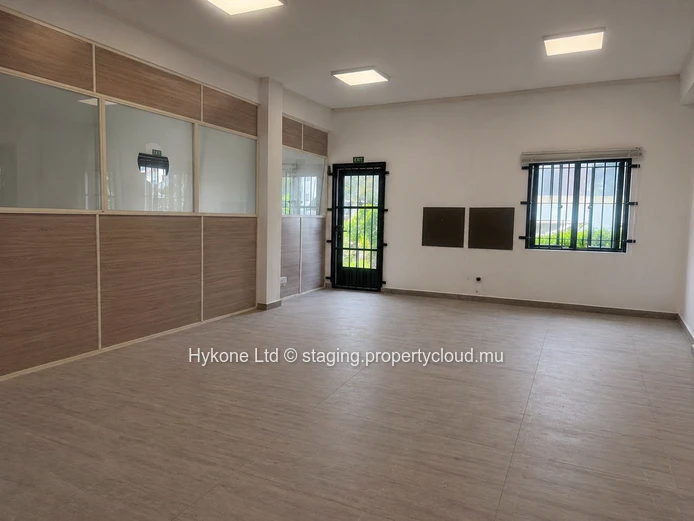 Commercial Space For Rent In Pointe aux Biches