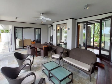 5 Bedroom Villa