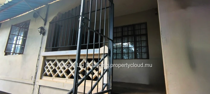 Commercial Building For Sale In Roche Bois