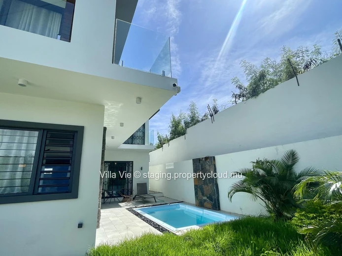 Péreybère - Modern 4-bedroom villa with private pool 