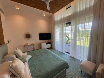 4 Bedroom Villa