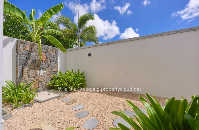 Grand Baie - Beautiful 4-bedroom en-suite villa, pool and gazebo