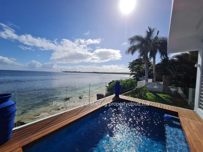 3 bedroom Beachfront Eco-Chic Coastal Haven with Breathtaking Sea Views – Tamarin