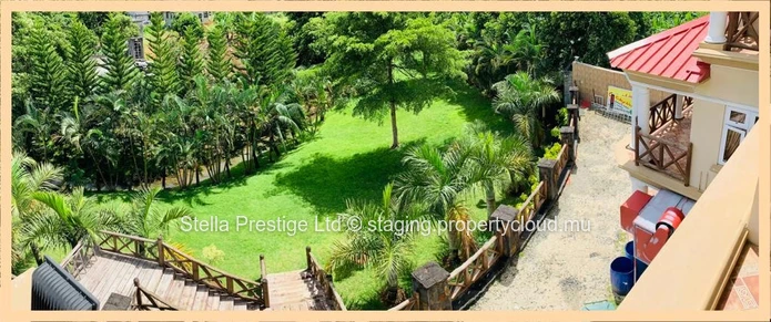 Gorgeous Riverside Cottage Priced To Sell - Sellers Are Ready To Move On! Located in Prime Position!