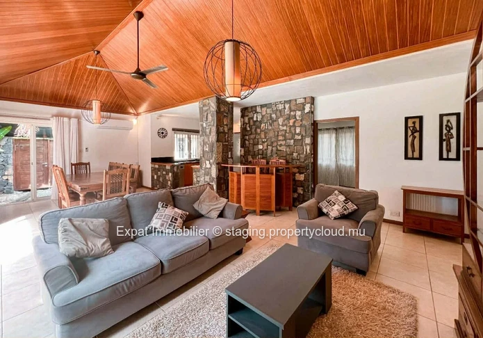 Single-storey villa with swimming pool and large garden – Grand Baie