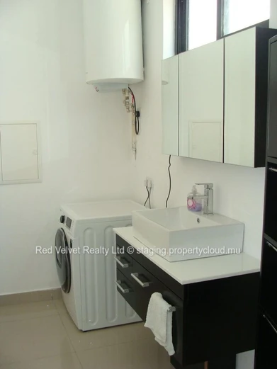 Luxurious Apartment for Rent in Pereybere