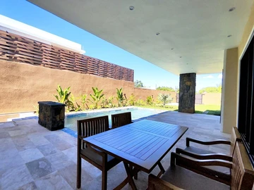 4 Bedroom Villa
