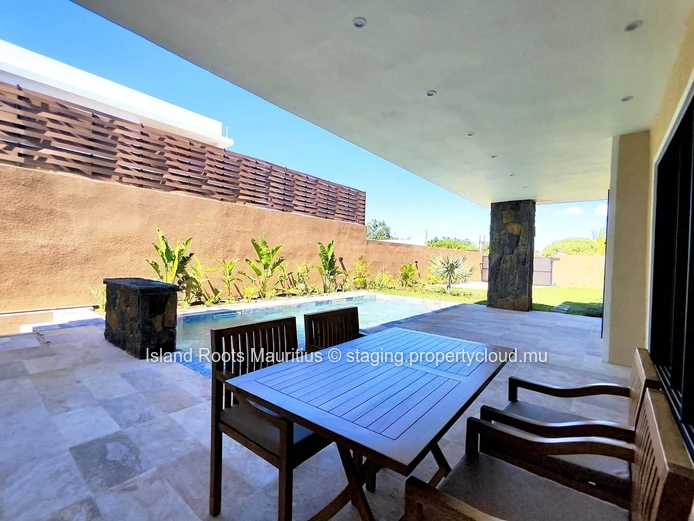Prestigious 4-Bedroom Villa for Rent – Péreybère