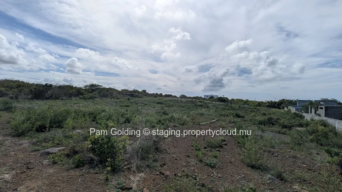Grand Gaube – Terrain à vendre – Pam Golding Mauritius