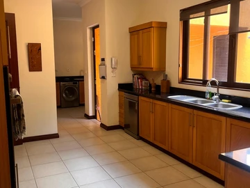 4 Bedroom Villa