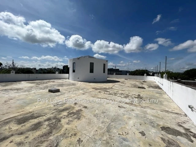 Espace de bureaux  – 622 m² (2? étage), proche de la Plaza<br/>Espace bureau à vendre à 2 minutes du Plaza à Rose Hill