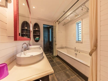 3 Bedroom Villa