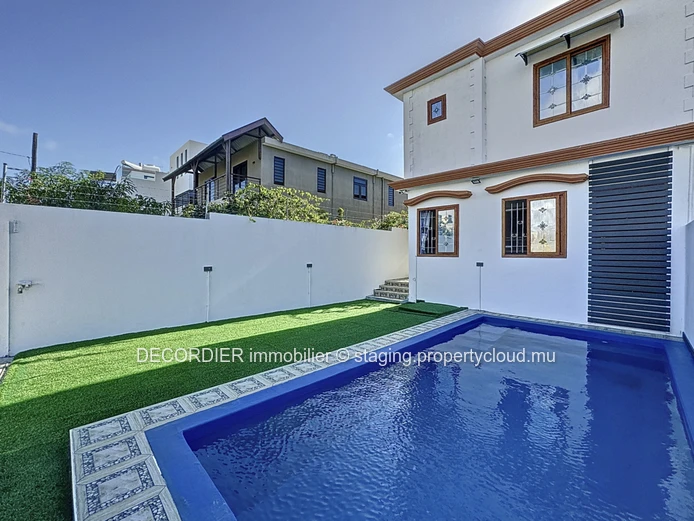 4-bedroom two-storey house with swimming pool