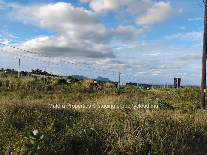 Terrain résidentiel de premier choix à Morcellement Fairview, Mare d'Albert - 405m² @ Rs