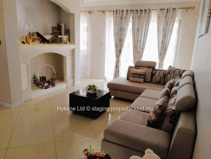 Villa For Sale In Rose Hill