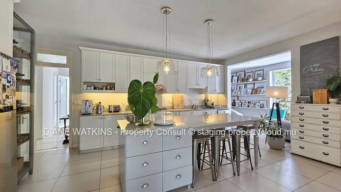 Spacious 5 bedroom house for sale in Moka Mauritius