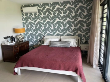 5 Bedroom Villa