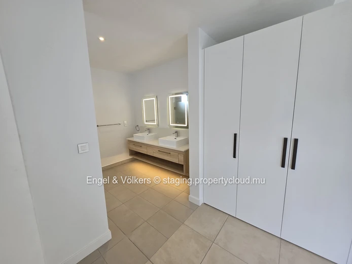 Luxury Ocean-View Apartment in Grand Gaube