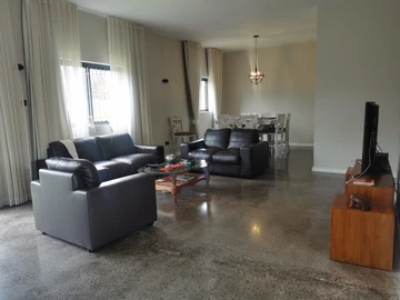 4 Bedroom Townhouse, Duplex