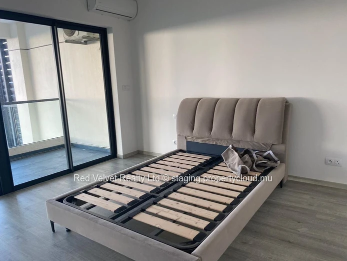 Penthouse de deux niveaux à louer à Sodnac, Quatre-Bornes